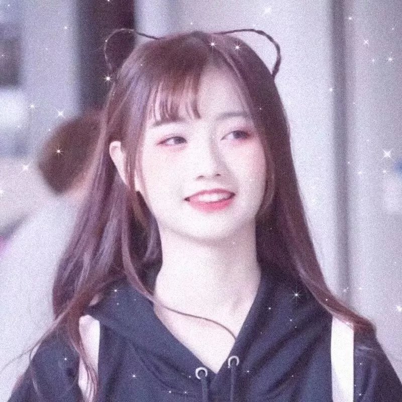 假冒女团 海报